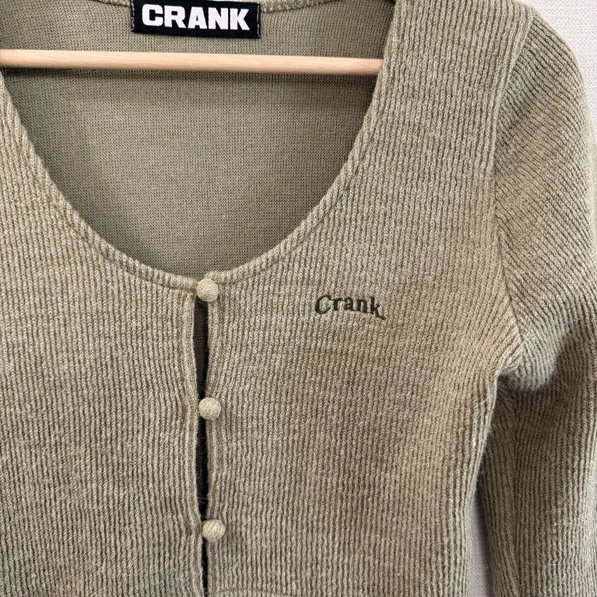 [BUNJANG] CRNK Knit Warmer Cardigan Khaki / 크랭크 니트 워머 가디건 카키