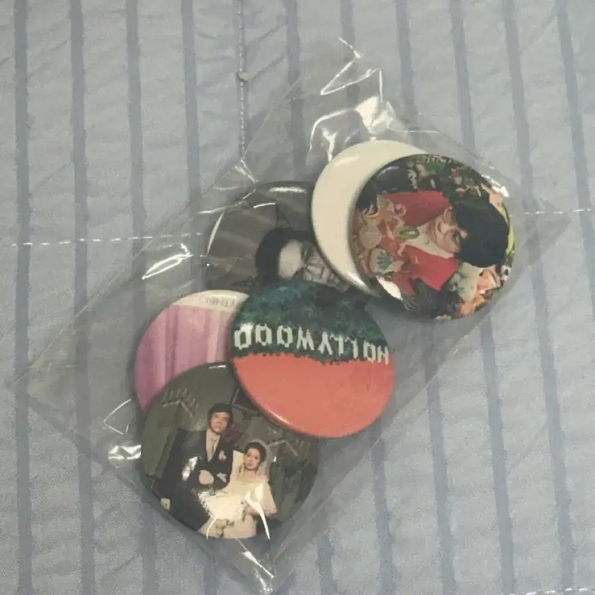 [BUNJANG] The Black Skirts Enamel Pin Bundle Set (Unused) / 검정치마 캔뱃지 일괄 미사용