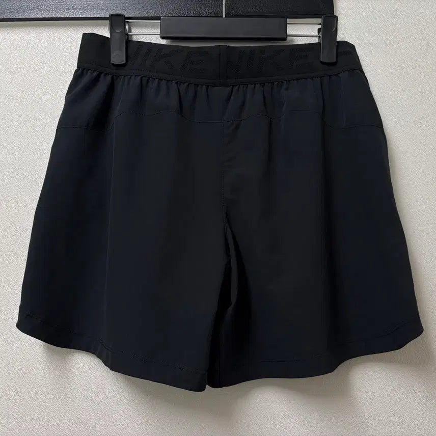 [SOLD OUT] L사이즈 나이키 프로 드라이핏 6인치 쇼츠
