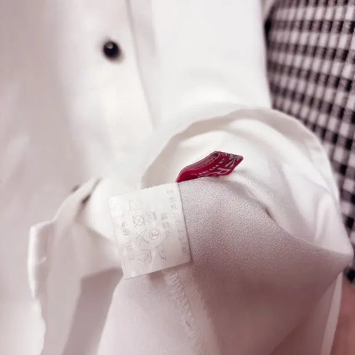 [BUNJANG] Mazz Cross Choker Blouse / 마즈 십자가 초커 블라우스 지뢰계 양산형 니트 버클