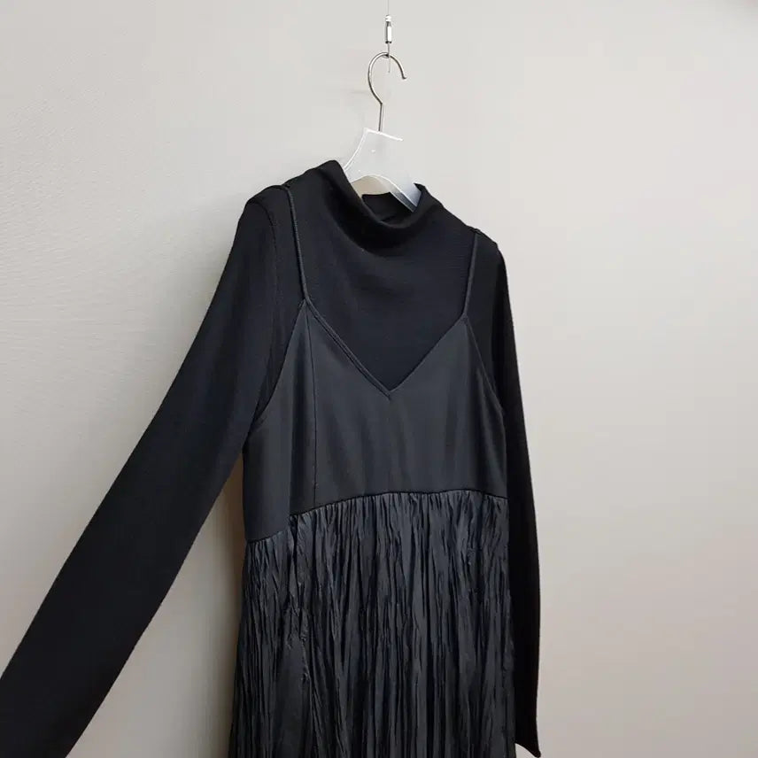 [BUNJANG] LATT by TIME 2023 Layered Pleats Long Dress / 한섬 래트 2023 레이어드 플리츠 롱원피스 S사이즈