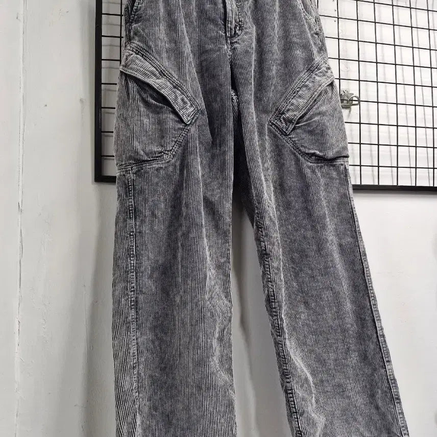 [BUNJANG] Nike Jordan Grey Corduroy Cargo Wide Pants / 95M 나이키 조던 그레이 코듀로이 카고 와이드 팬츠.