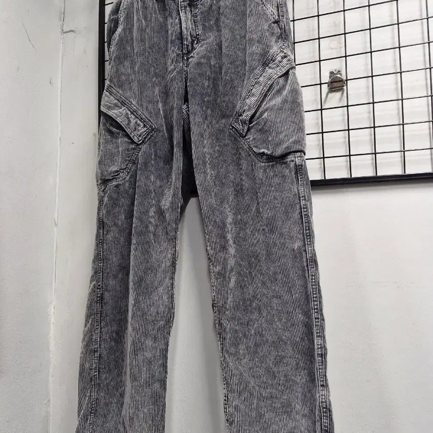 [BUNJANG] Nike Jordan Grey Corduroy Cargo Wide Pants / 95M 나이키 조던 그레이 코듀로이 카고 와이드 팬츠.