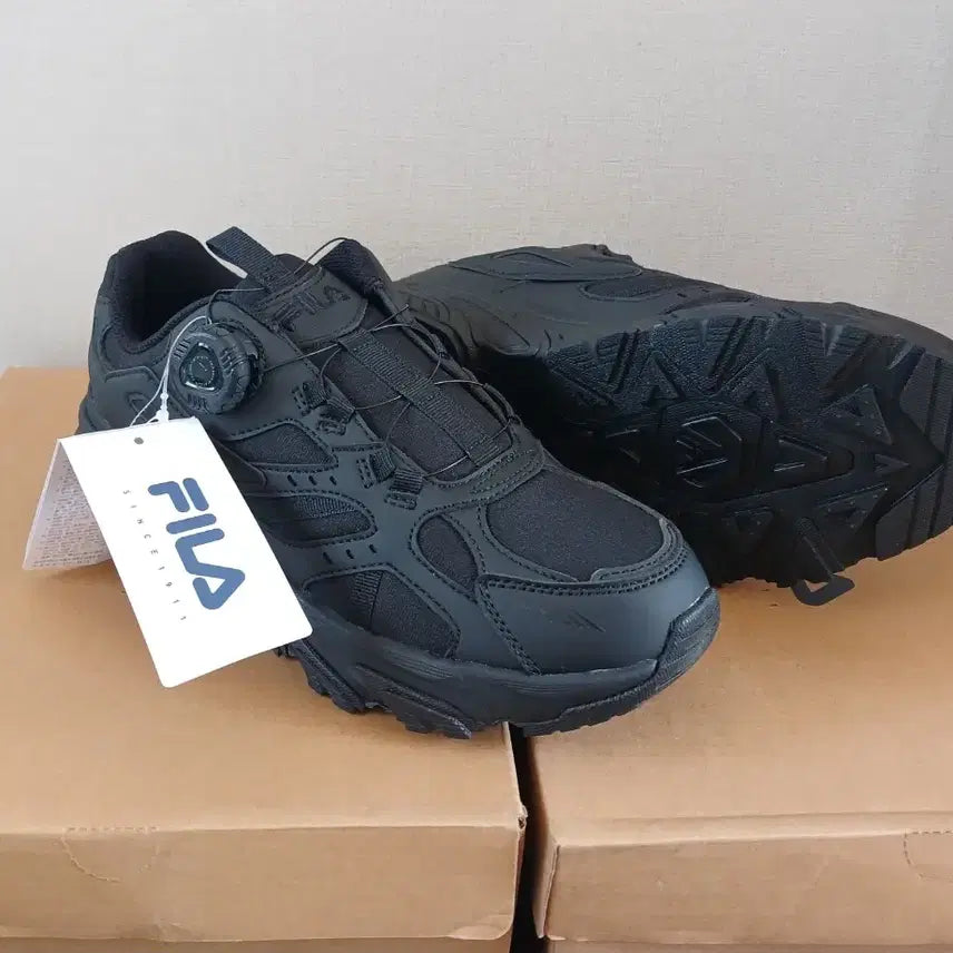 [BUNJANG] Fila Dial Trekking Shoes (250) / [새제품] 휠라 다이얼 트레킹화 (250)