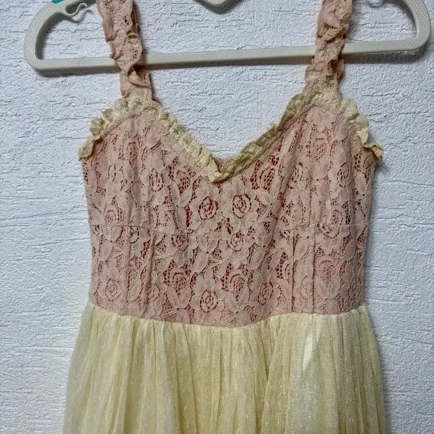 [BUNJANG] Liz Lisa Lace Dress / 리즈리사 레이스 원피스