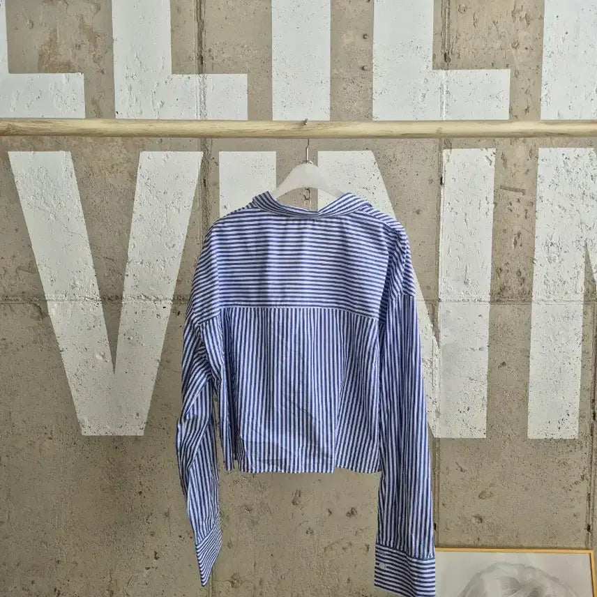 [BUNJANG] Zara Striped Long Sleeve Cropped Shirt / 자라 긴팔 크롭셔츠