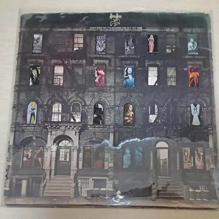 [BUNJANG] Led Zeppelin Physical Graffiti LP First Pressing / Led Zeppelin Physical Graffiti LP 초판