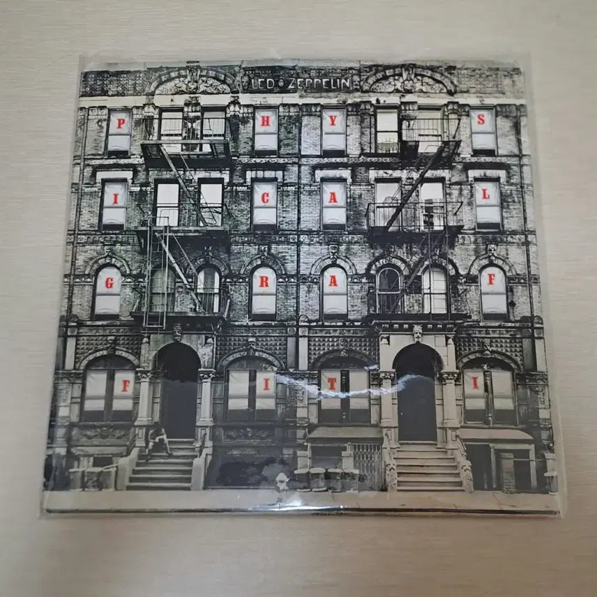 [BUNJANG] Led Zeppelin Physical Graffiti LP First Pressing / Led Zeppelin Physical Graffiti LP 초판