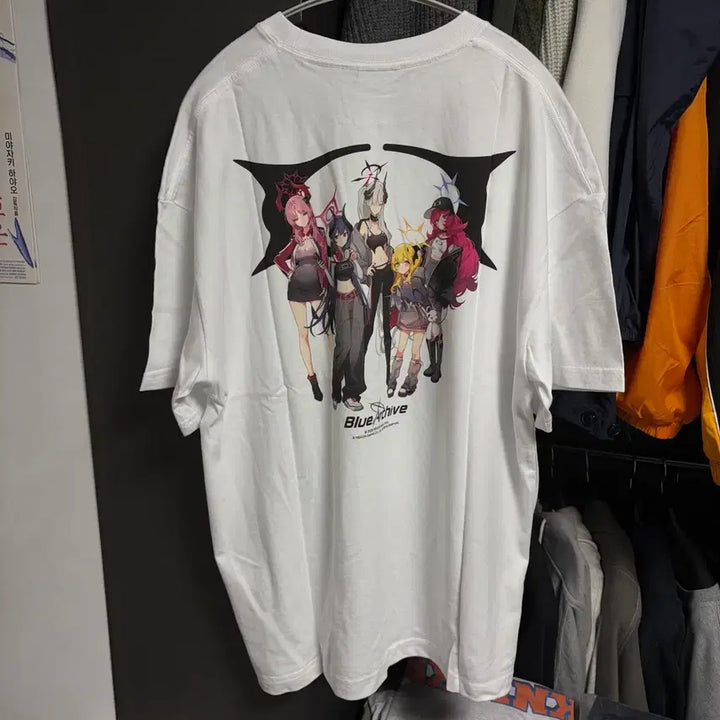 [BUNJANG] Critic Blue Archive Logo T-Shirt White (L) / 새상품(L)크리틱 블루아카이브 로고 반팔티셔츠 화이트