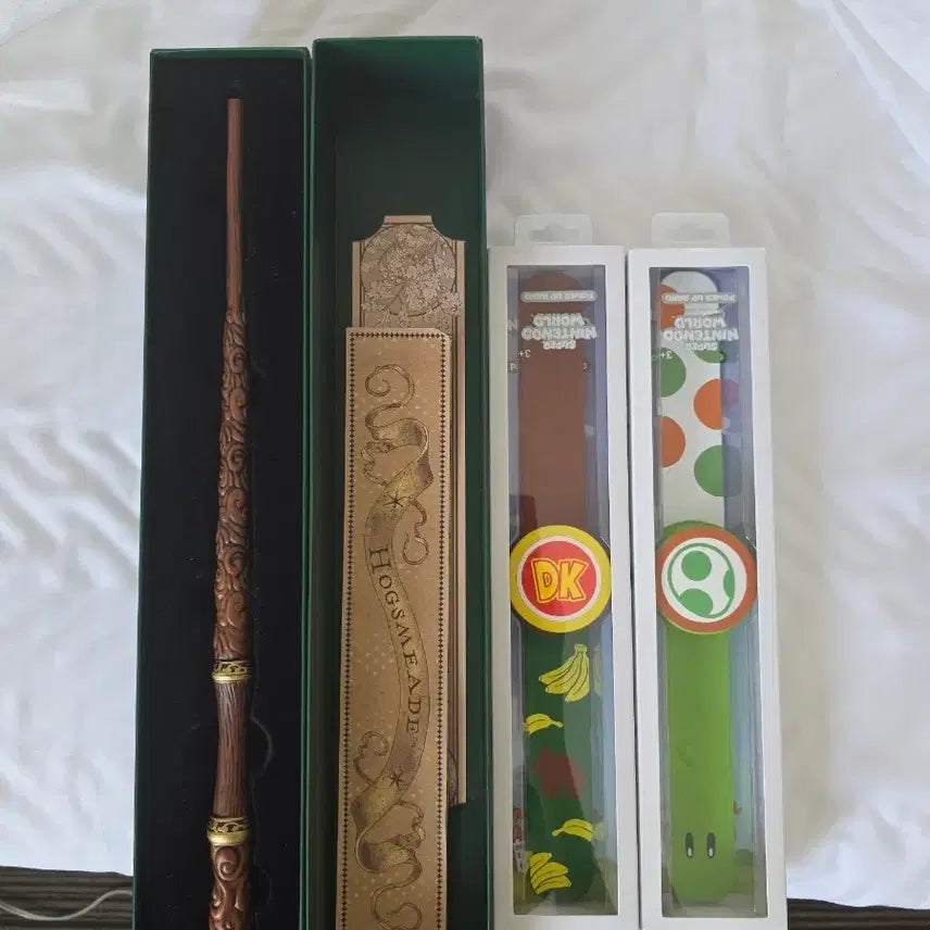 [BUNJANG] Universal Studios Harry Potter Wand and Super Mario Bracelets (Set of 2) / 유니버셜 스튜디오 해리포터 지팡이와 슈퍼마리오 팔찌2개