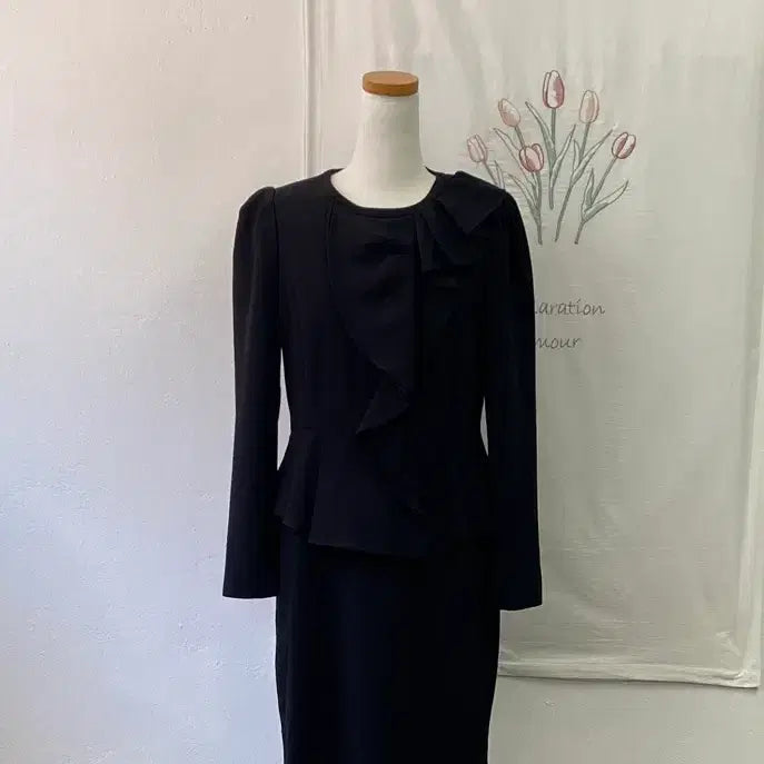 [BUNJANG] Kenneth Lady Black Ruffle Frill Dress / 케네스레이디 블랙 러플 프릴 장식 원피스