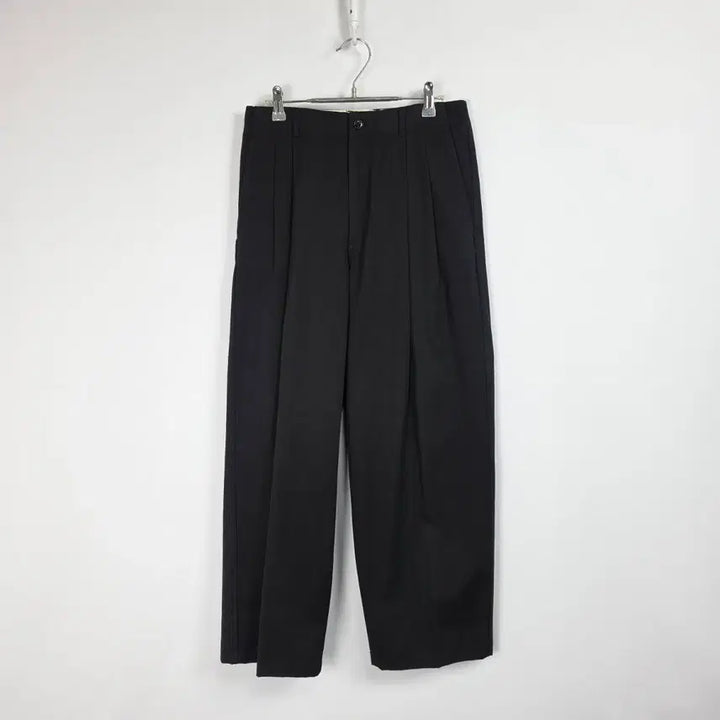 [BUNJANG] PTRY Black Two-Tuck Span Wide Pants Men&