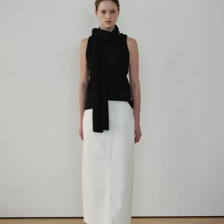 [BUNJANG] Arto Pleats Top &amp; Scarf Set - Black / 아르토 Pleats Top &amp; Scarf Set_Black