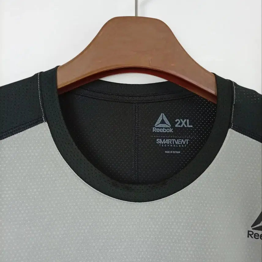 [BUNJANG] Reebok Technology Mesh Training Short Sleeve T-Shirt 2XL / 리복 테크놀로지 메쉬 트레이닝 반팔/2XL/하이구제3097