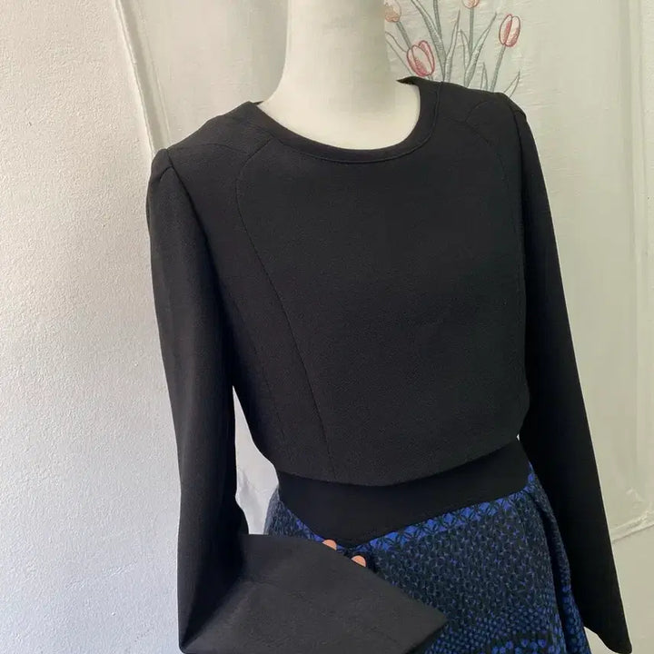 [BUNJANG] JJ JIGOTT Black Top + Pattern Flare Skirt One-Piece Dress / JJ지고트 블랙 상의 + 패턴 플레어 스커트 원피스