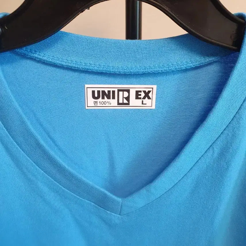 [BUNJANG] UNI-REX Blue V-Neck T-Shirt (Size L) / (새상품)블루 브이넥 반팔 티셔츠 L
