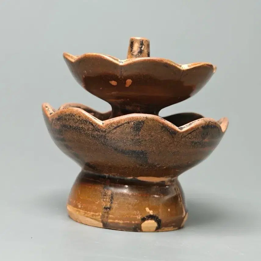 [BUNJANG] Authentic Five Dynasties and Ten Kingdoms Period Yellow Glaze Double-Layered Oil Lamp Excavated Chinese Ceramic Antique Collectible / [진품] 오대십국 황갈유 이층 등잔 출토품 중국도자기 골동품 수집품