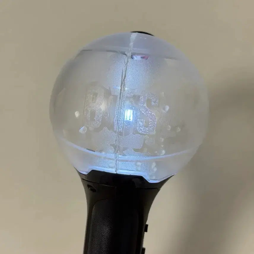 [BUNJANG] BTS ARMY BOMB Ver. 3 Busan Concert Light Stick / 방탄소년단 응원봉 BTS 아미밤 ver.3 삼미밤
