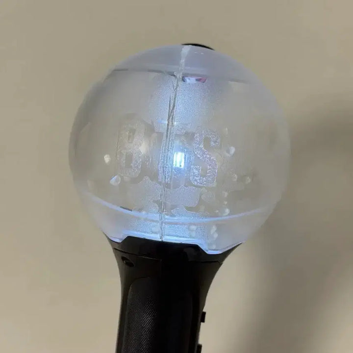[BUNJANG] BTS ARMY BOMB Ver. 3 Busan Concert Light Stick / 방탄소년단 응원봉 BTS 아미밤 ver.3 삼미밤