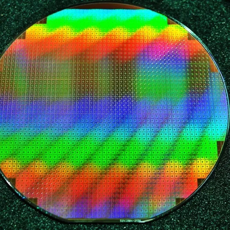 [BUNJANG] Semiconductor Silicon Wafers (2 Sheets) - 8-inch &amp; 12-inch / 반도체 실리콘  웨이퍼 2장 / 교육 연구 전시 인테리어 소품