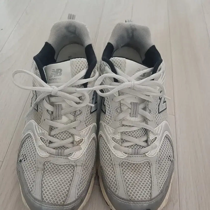 [BUNJANG] New Balance 530 White Grey Shoes (265) / 뉴발란스 530 화이트그레이 265