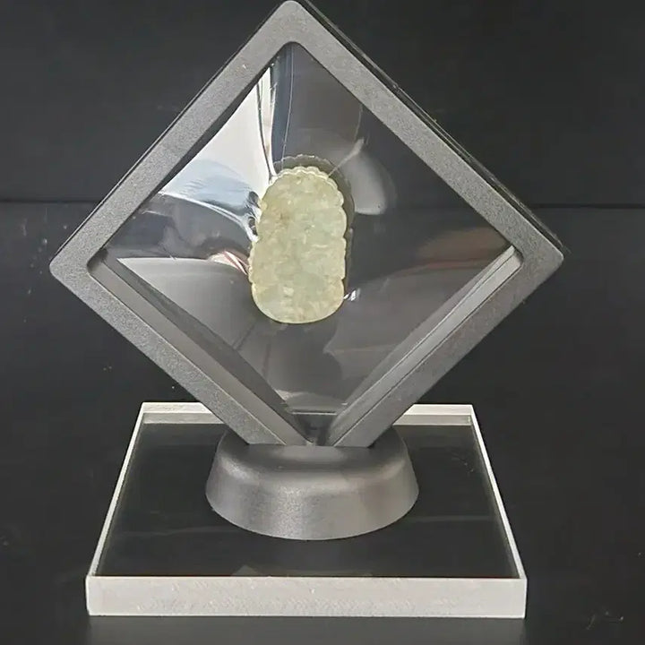 [BUNJANG] Chinese Jade Carving Art Object / 천연옥 높이4cm폭2.4cm천연옥빛깔이 돋보이는 예술작품 중국도자기