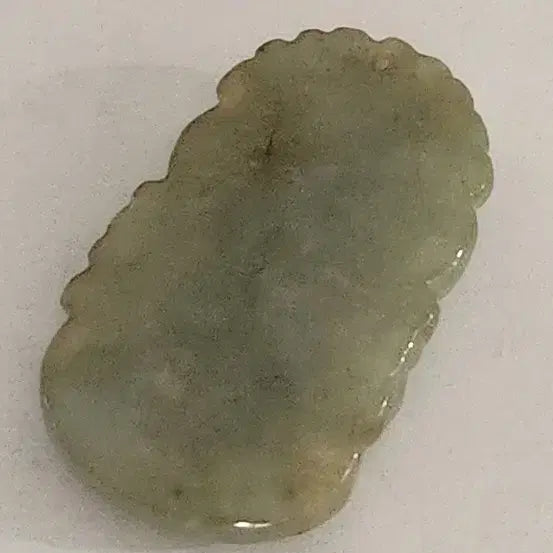 [BUNJANG] Chinese Jade Carving Art Object / 천연옥 높이4cm폭2.4cm천연옥빛깔이 돋보이는 예술작품 중국도자기