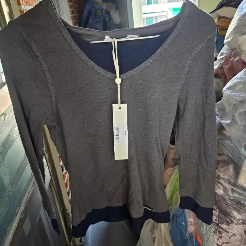 [BUNJANG] GLOWNY Layered Hooded T-Shirt Charcoal / GLOWNY 레이어드 후드 티셔츠 차콜