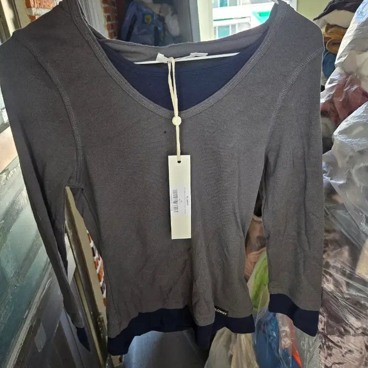[BUNJANG] GLOWNY Layered Hooded T-Shirt Charcoal / GLOWNY 레이어드 후드 티셔츠 차콜
