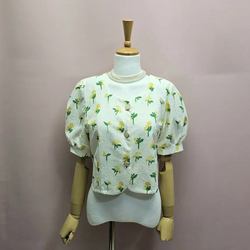 [BUNJANG] Lovely Flower Puff Blouse / 러블리 플라워 퍼프 블라우스