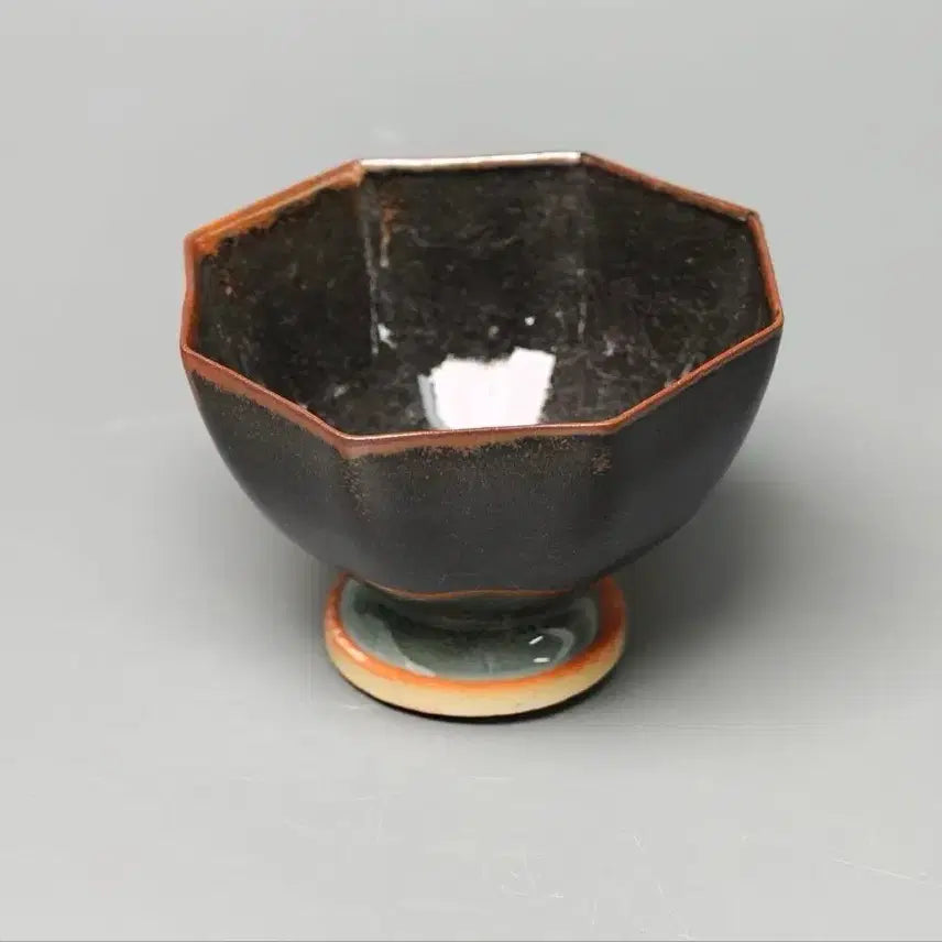 [BUNJANG] Chinese Celadon Porcelain Octagonal Stem Cup, Early Qing Dynasty / [진품] 출토품 청대 초기 요변 용천요 팔각 고족배 중국도자기 골동품