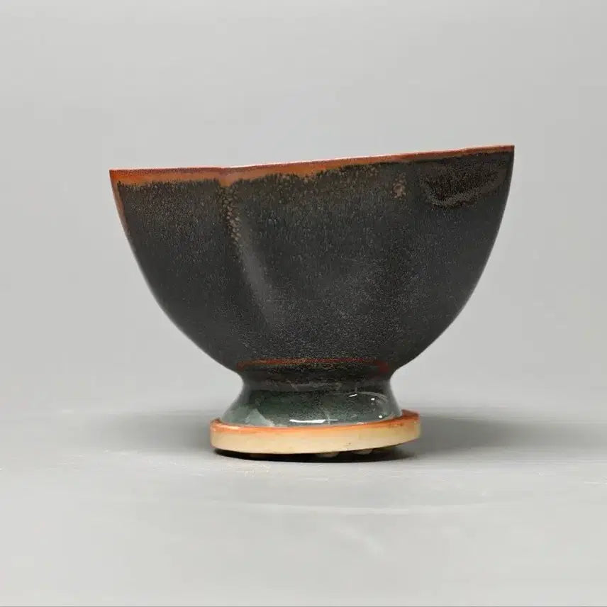 [BUNJANG] Chinese Celadon Porcelain Octagonal Stem Cup, Early Qing Dynasty / [진품] 출토품 청대 초기 요변 용천요 팔각 고족배 중국도자기 골동품