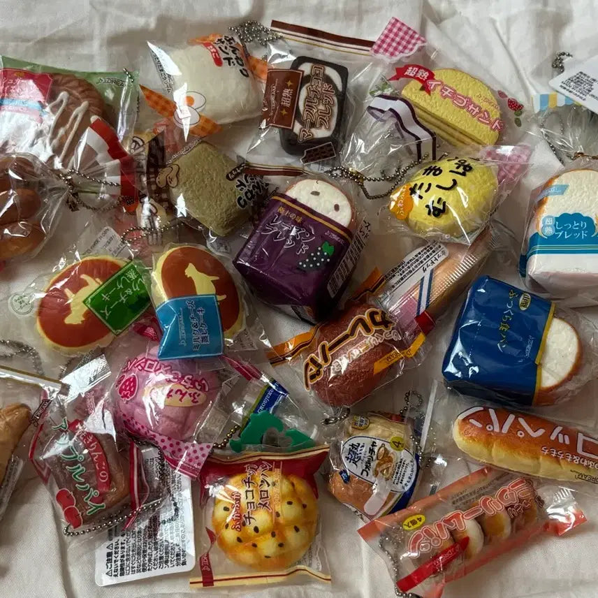 [BUNJANG] JADERIM Miniature Bread Gacha Full Set / 제이드림 스퀴시 미니어처 미니 빵 가챠 고전 일괄판매