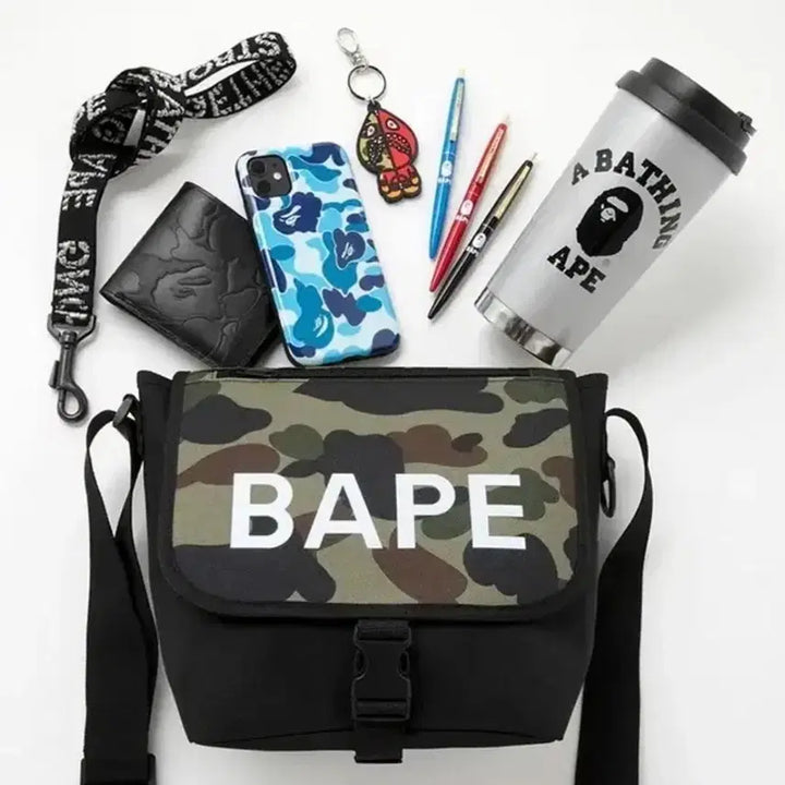 [BUNJANG] Bape Crossbody Bag Magazine Freebie New / 국내) 베이프 크로스백 잡지부록 새상품