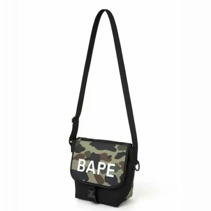 [BUNJANG] Bape Crossbody Bag Magazine Freebie New / 국내) 베이프 크로스백 잡지부록 새상품