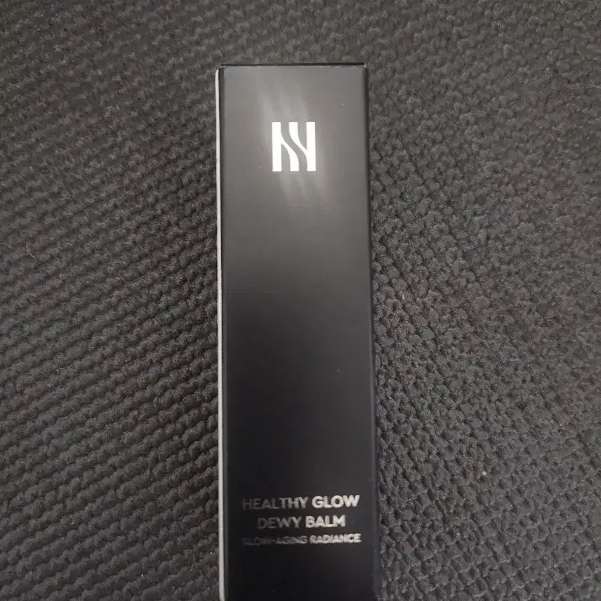 [BUNJANG] Hera Healthy Glow Dewey Balm Stick (New, Gift Wrapped) / 헤라 헬시 글로우 듀이밤 스틱 (선물포장 그대로인 새제품)