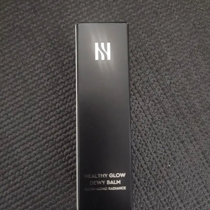 [BUNJANG] Hera Healthy Glow Dewey Balm Stick (New, Gift Wrapped) / 헤라 헬시 글로우 듀이밤 스틱 (선물포장 그대로인 새제품)