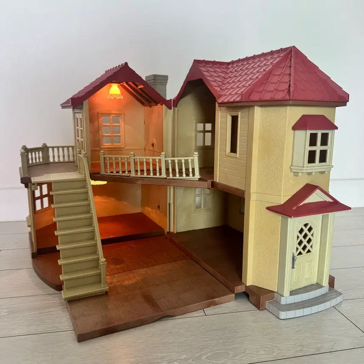 [BUNJANG] Sylvanian Families Old House with Lights - Discontinued Rare Version / 올드)단종)레어)실바니안 불이들어오는 이층집