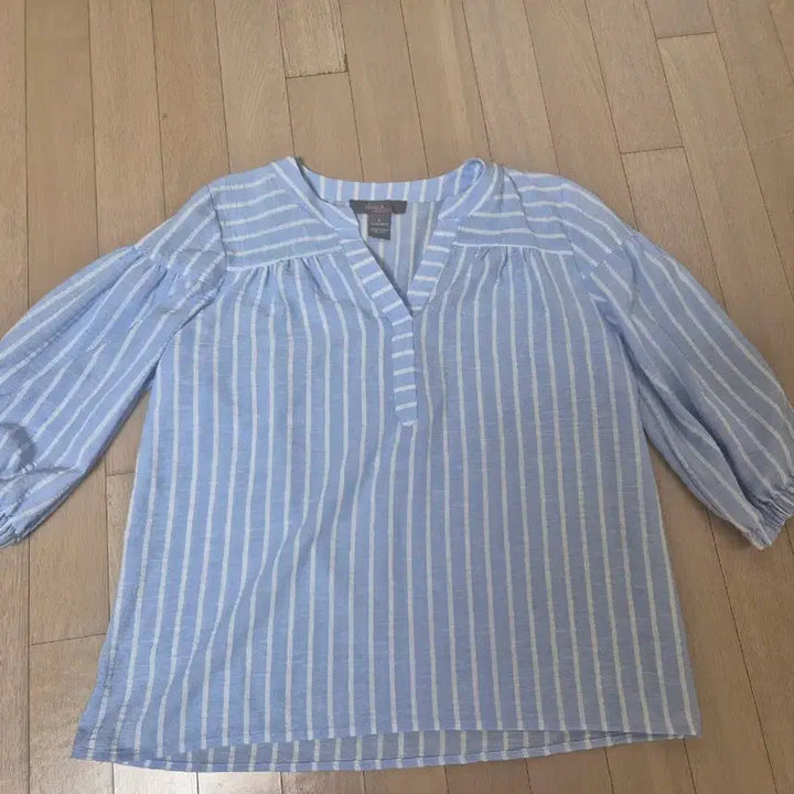 [SOLD OUT] Olivia &amp; martin 스트라이프 블라우스