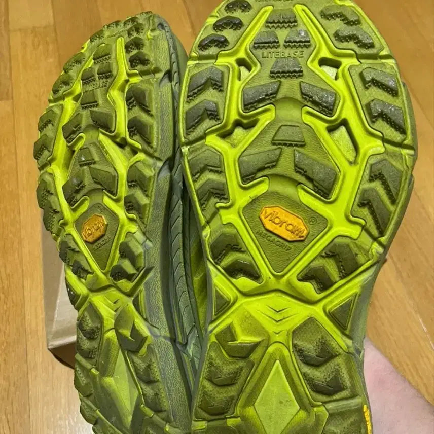 [BUNJANG] Hoka Mafate Speed 4 Light Sulfur / 270)호카 새티스파이 마파테 스피드 4 라이트 설퍼