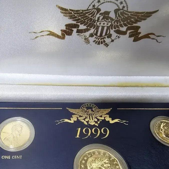[BUNJANG] 1999 USA 24K Gold Plated Mint Set with Embossed Case / 미국1999년 24KT골드 도금 민트세트