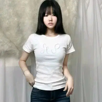 [BUNJANG] A-bly Cubic Y2K Slim Fit Short Sleeve T-Shirt / 에이블리 자체제작  유넥 슬림핏보장 큐빅 Y2K 반팔