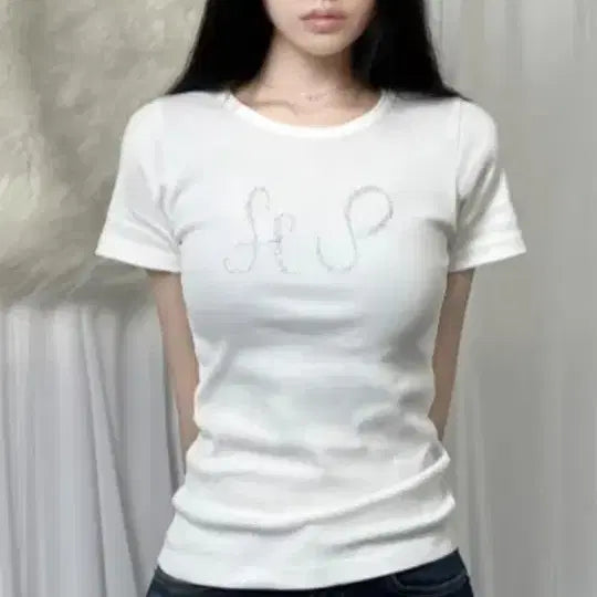 [BUNJANG] A-bly Cubic Y2K Slim Fit Short Sleeve T-Shirt / 에이블리 자체제작  유넥 슬림핏보장 큐빅 Y2K 반팔