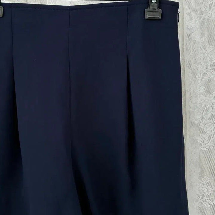 [BUNJANG] Club Monaco Navy Single Pleated Shorts / 62-88) 클럽모나코 핀턱 반바지 네이비