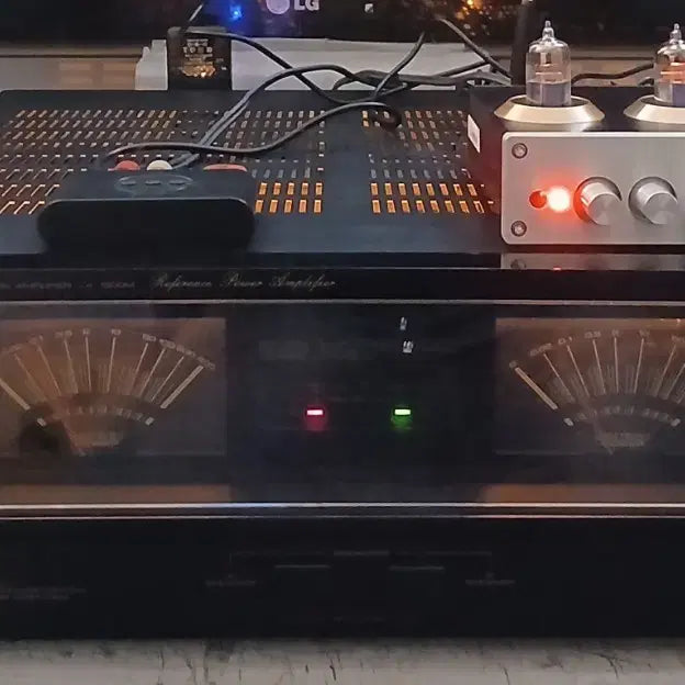 [BUNJANG] Lotte Power Amplifier with Built-in Vacuum Tube Preamplifier, Bluetooth, and USB / (1분영상) 롯데파워앰프와 진공관프리앰프내장블루투스기기와USB기기포함