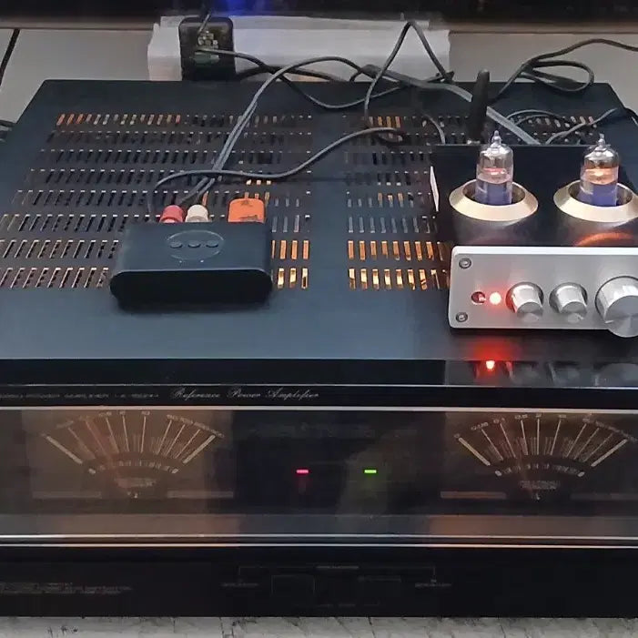 [BUNJANG] Lotte Power Amplifier with Built-in Vacuum Tube Preamplifier, Bluetooth, and USB / (1분영상) 롯데파워앰프와 진공관프리앰프내장블루투스기기와USB기기포함