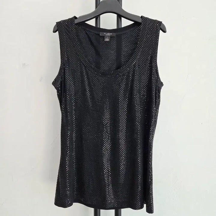 [BUNJANG] ST. JOHN Caviar Black Sequin Sleeveless Top / 정품 센존 ST.JOHN CAVIAR  블랙 스팽글 민소매 탑