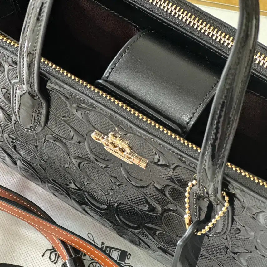 [BUNJANG] Coach Signature Leather Nina Small Tote Bag Gold/Black / [정품] 코치 시그니처 레더 NINA 스몰 토트백 골드블랙