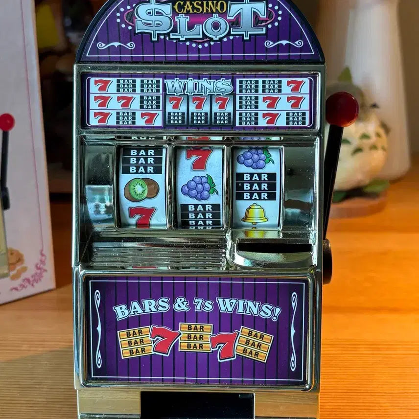 [BUNJANG] Slot Machine Toy Piggy Bank / 슬롯머신 장난감 저금통