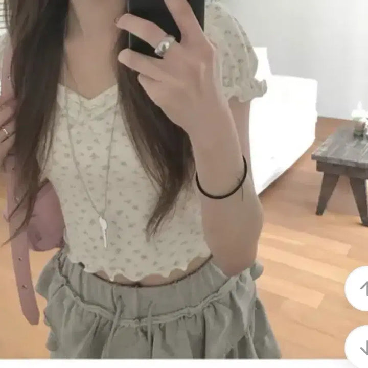 [BUNJANG] Mini-Fae Sally Shirring Puff T-Shirt / (새상품) 미니포에 샐리 플로라 셔링 퍼프 티셔츠